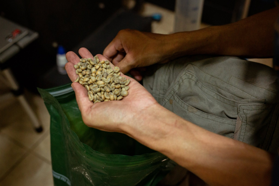 Cần là gì để đảm bảo rang cà phê chất lượng đồng đều?