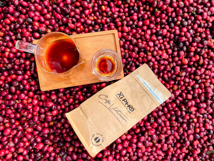 Những mùi hương đi theo hạt cà phê đến mẻ rang đầu tiên